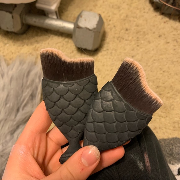 Makeup Bundle! - Picture 5 of 5